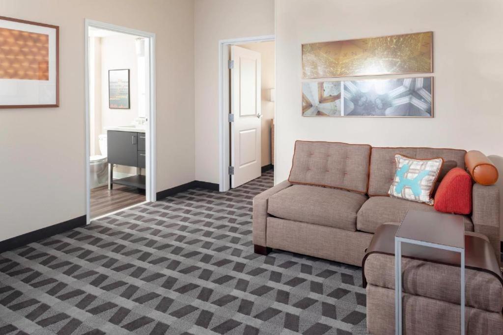 Towneplace Suites By Marriott San Antonio Westover Hills Buitenkant foto