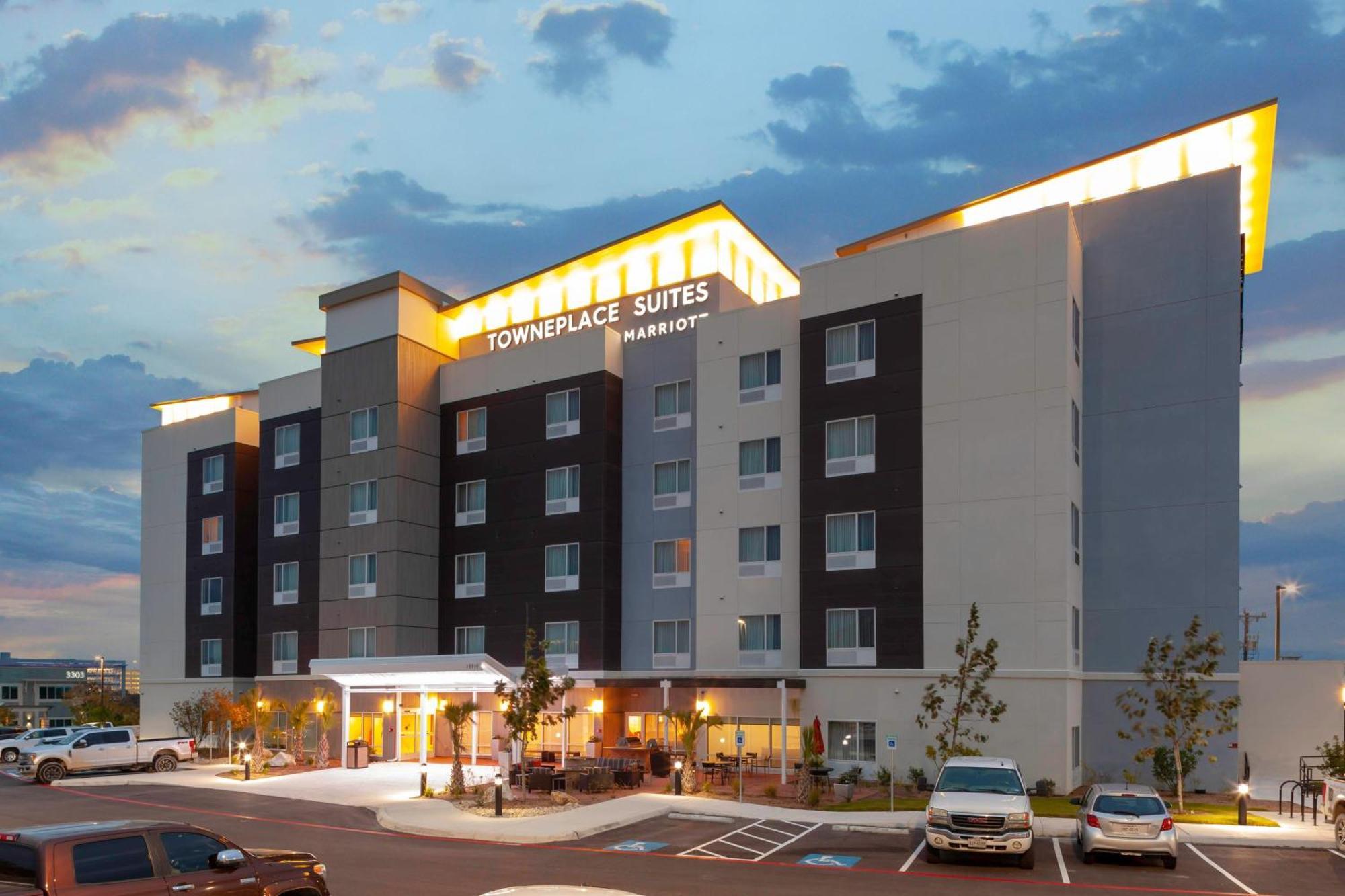 Towneplace Suites By Marriott San Antonio Westover Hills Buitenkant foto